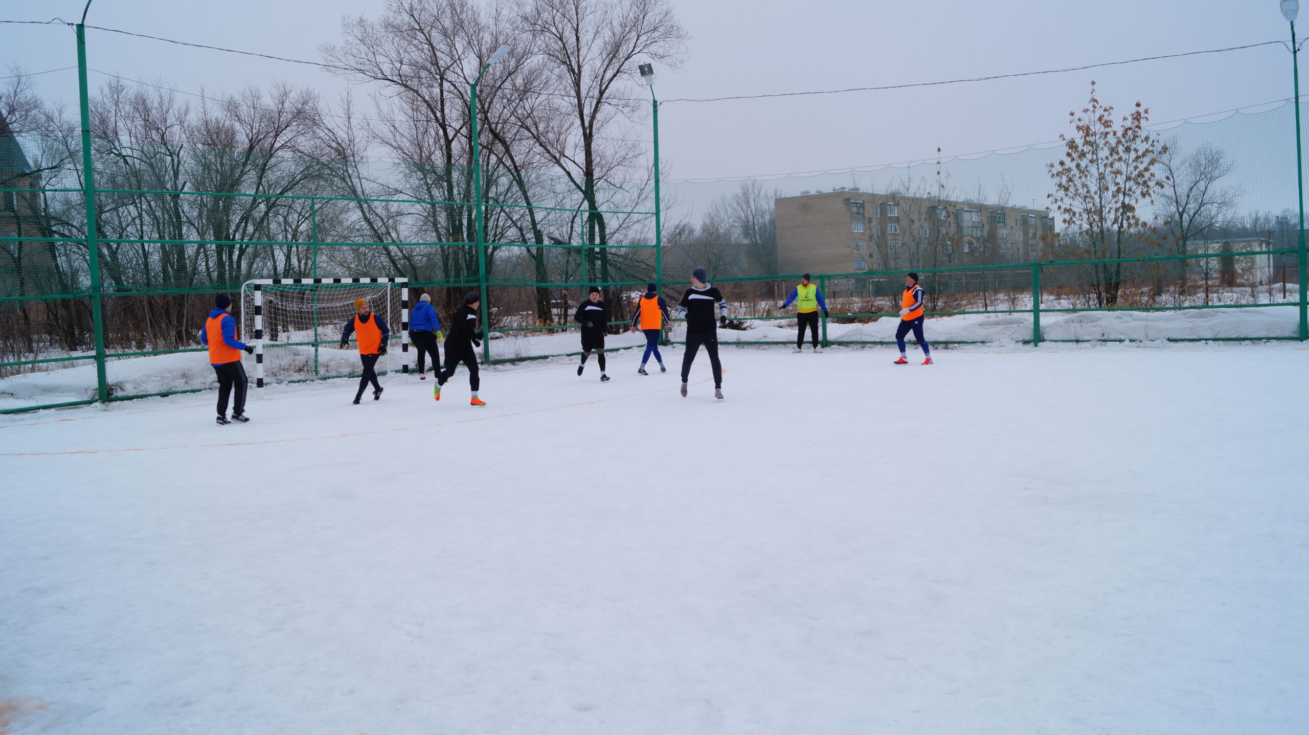 Полуфинал по мини-футбола на снегу