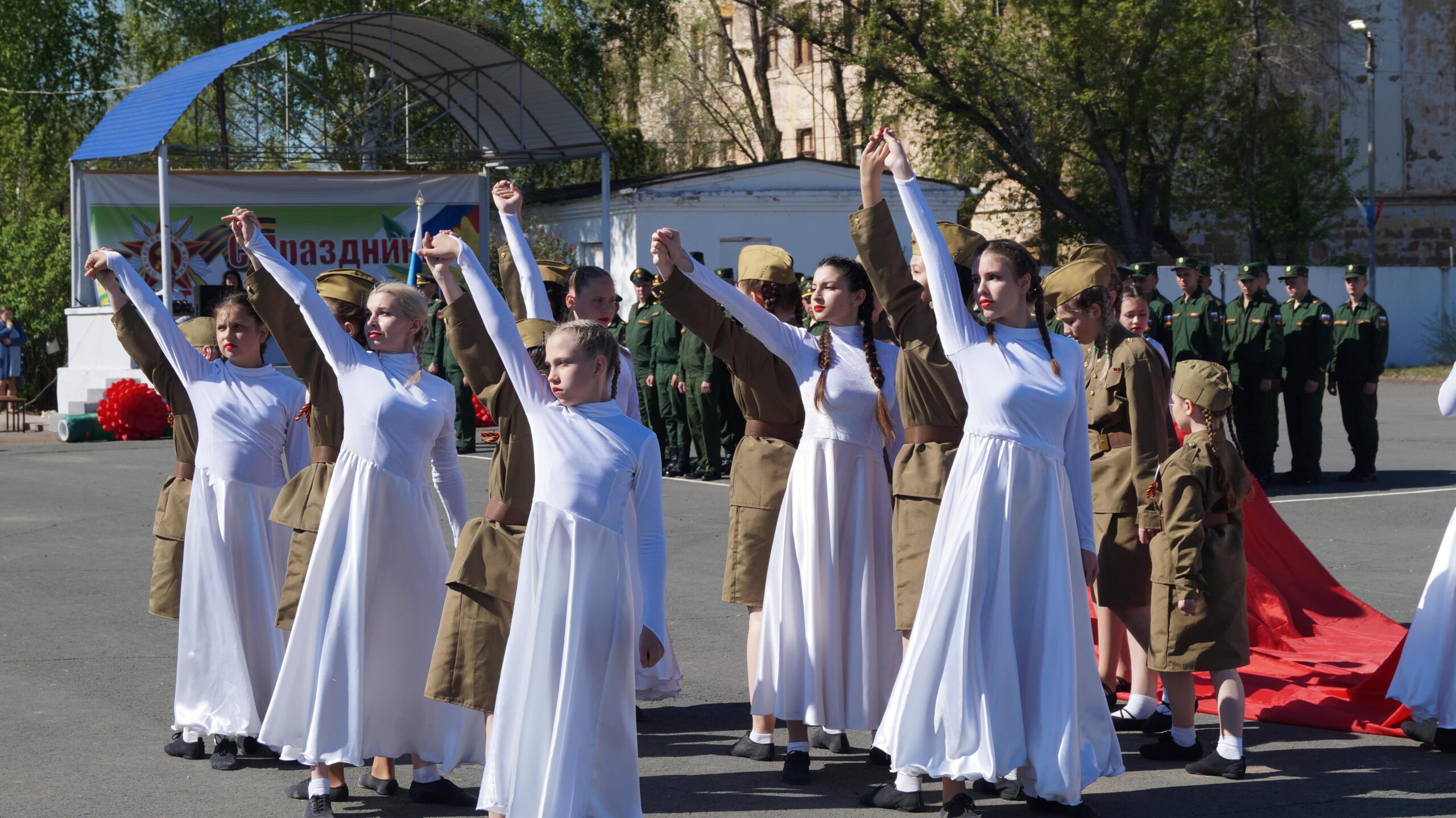 Парад на центральной площади в честь 76 – ой годовщины победы в Великой Отечественной войне
