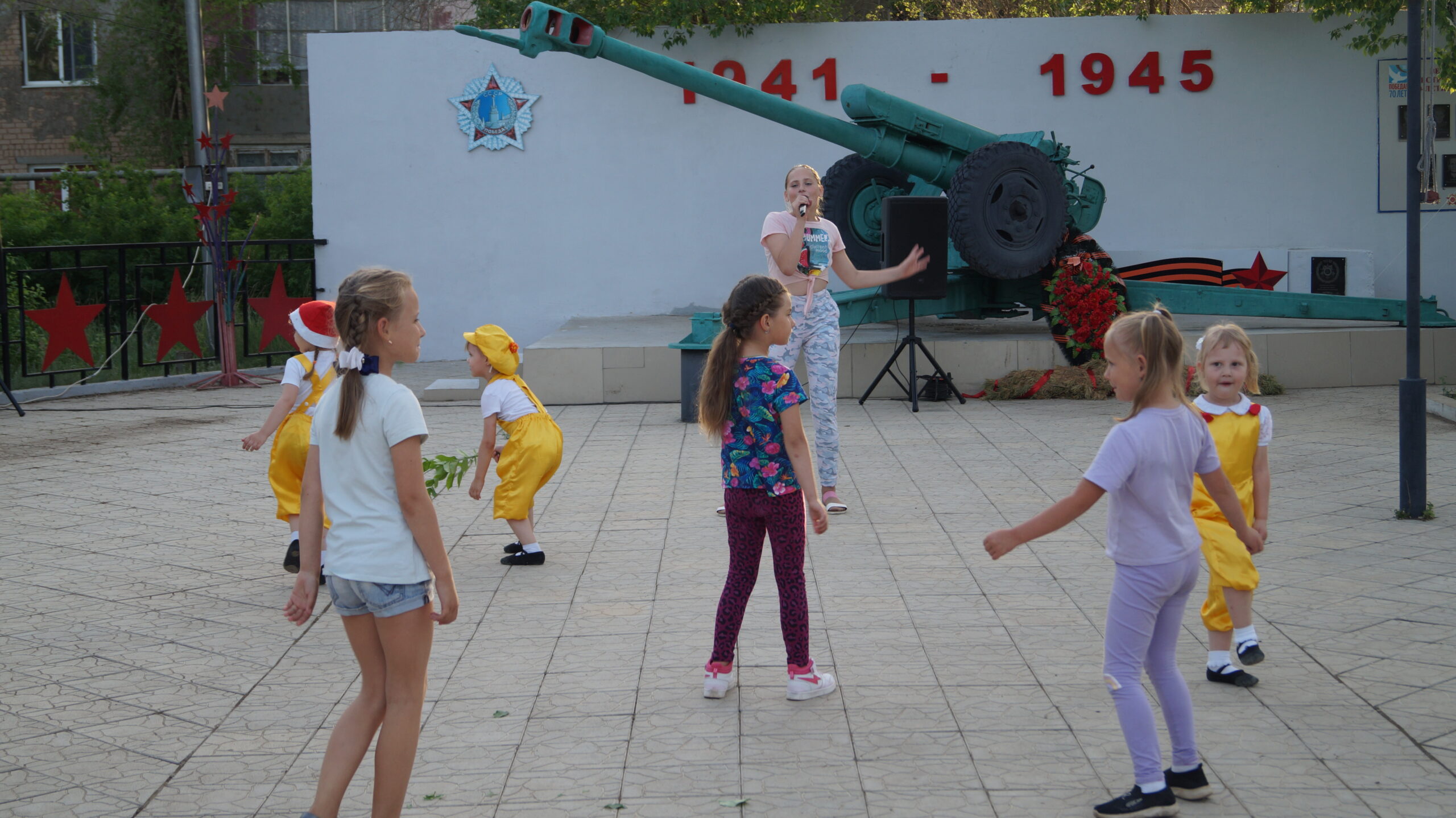 Открытие летней дискотеки в парке им. генерала Дмитриева