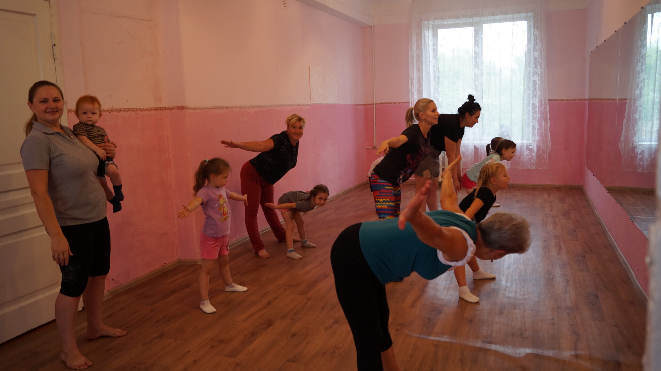 Танцекардия «Лето пора молодых!», в рамках проведения мастер-класса по хореографии для родителей