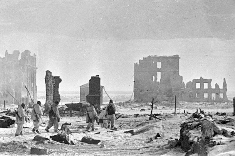Центральная часть города после победы В Сталинградской битвы 2 февраля 1943 год