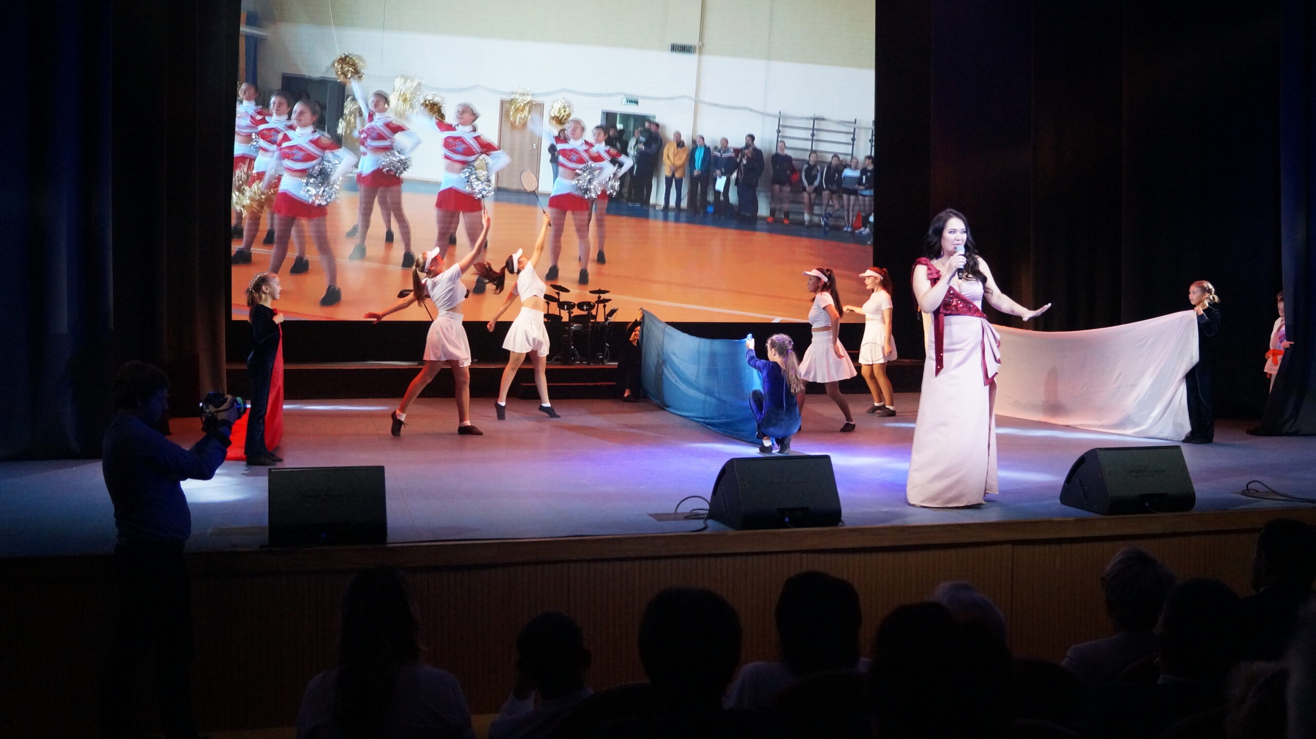 Участие в праздничном концерте, посвященному 85-летию образования Оренбургского района
