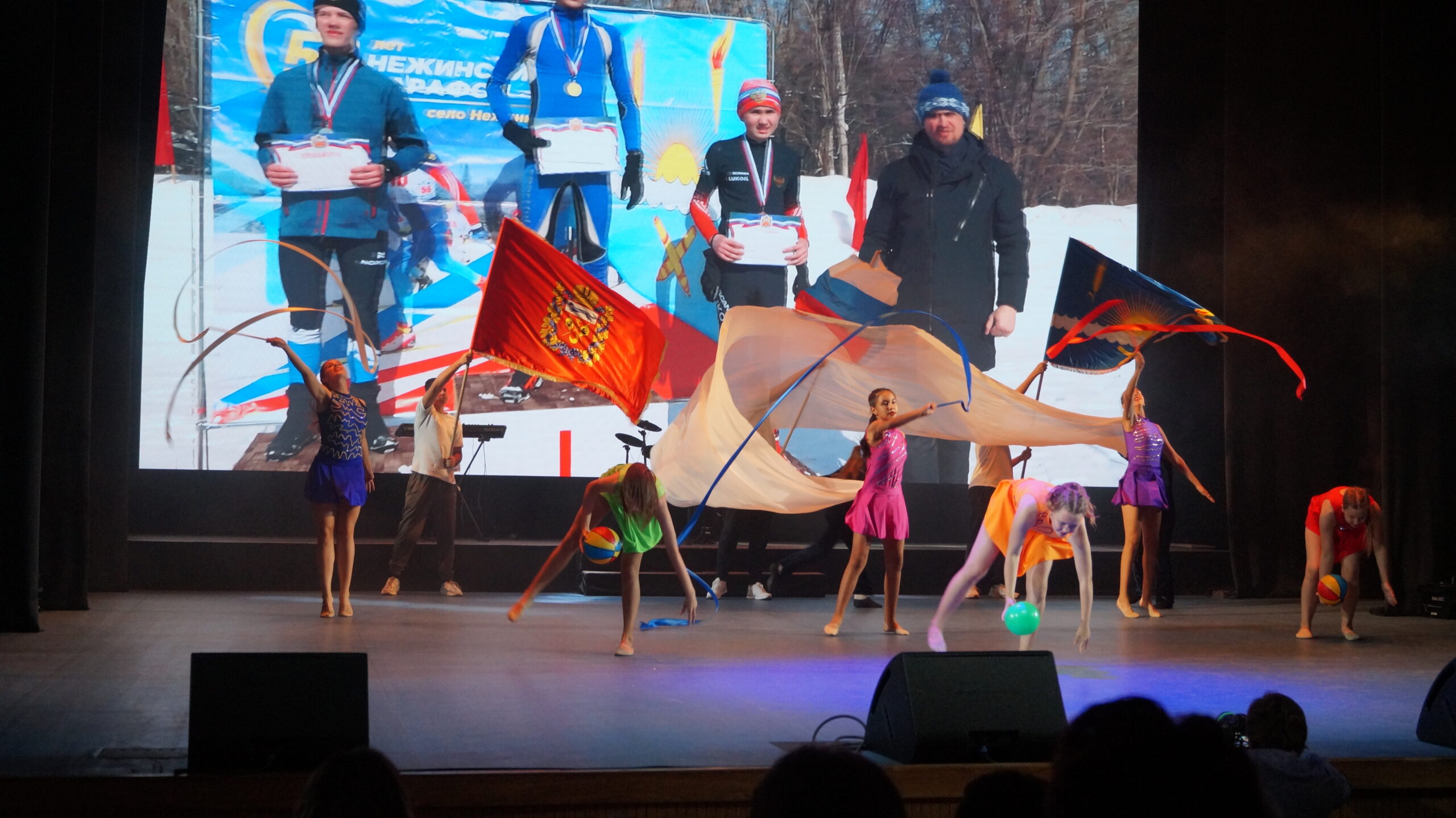 Участие в праздничном концерте, посвященному 85-летию образования Оренбургского района