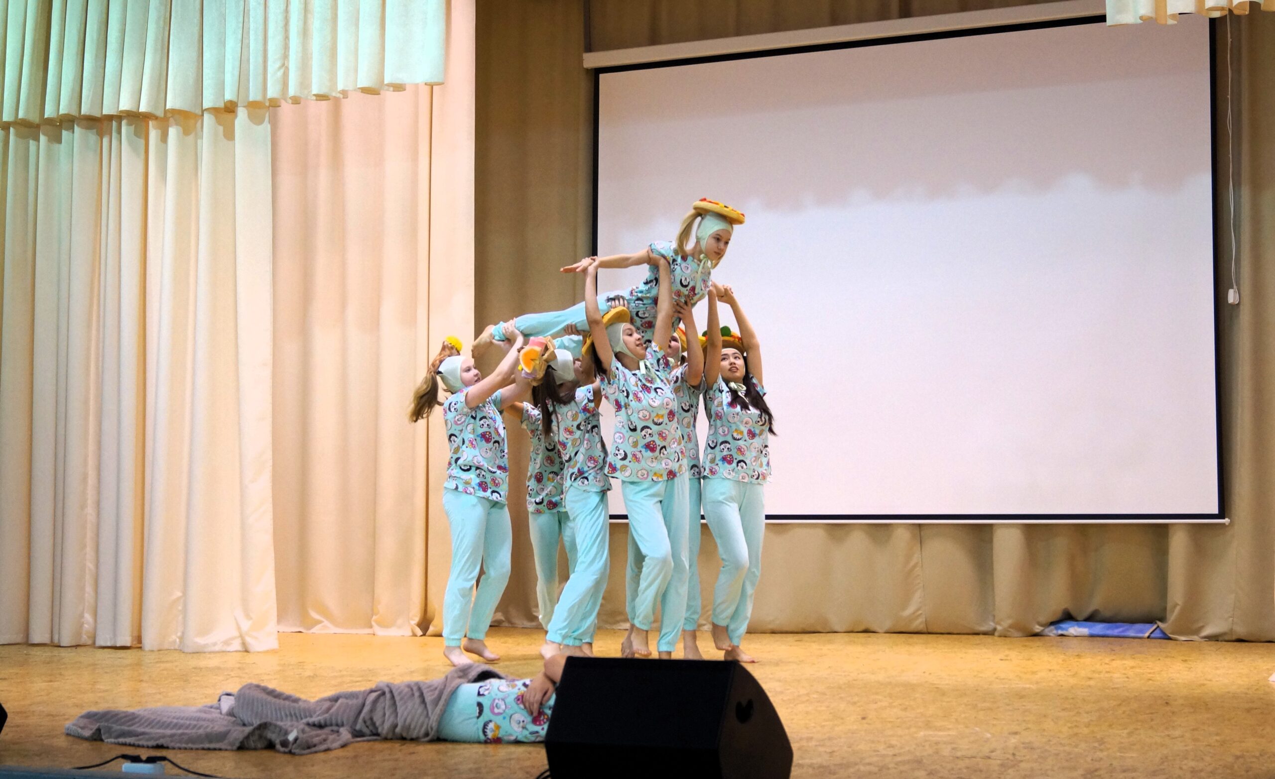 Участие в районном танцевальном конкурсе «Танцевальный олимп»